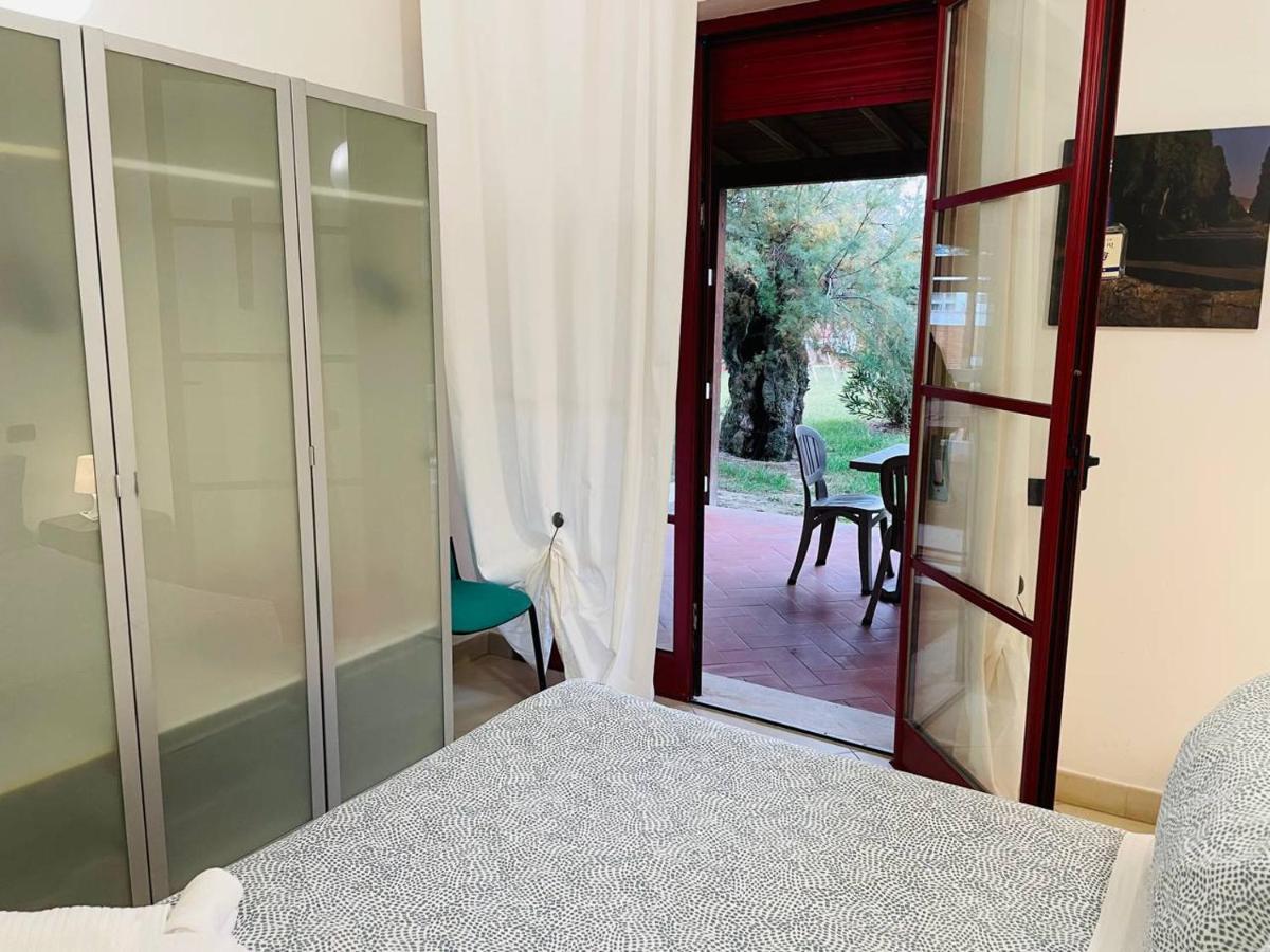 Regina Del Mare Holiday Apartments Tirrenia Eksteriør billede