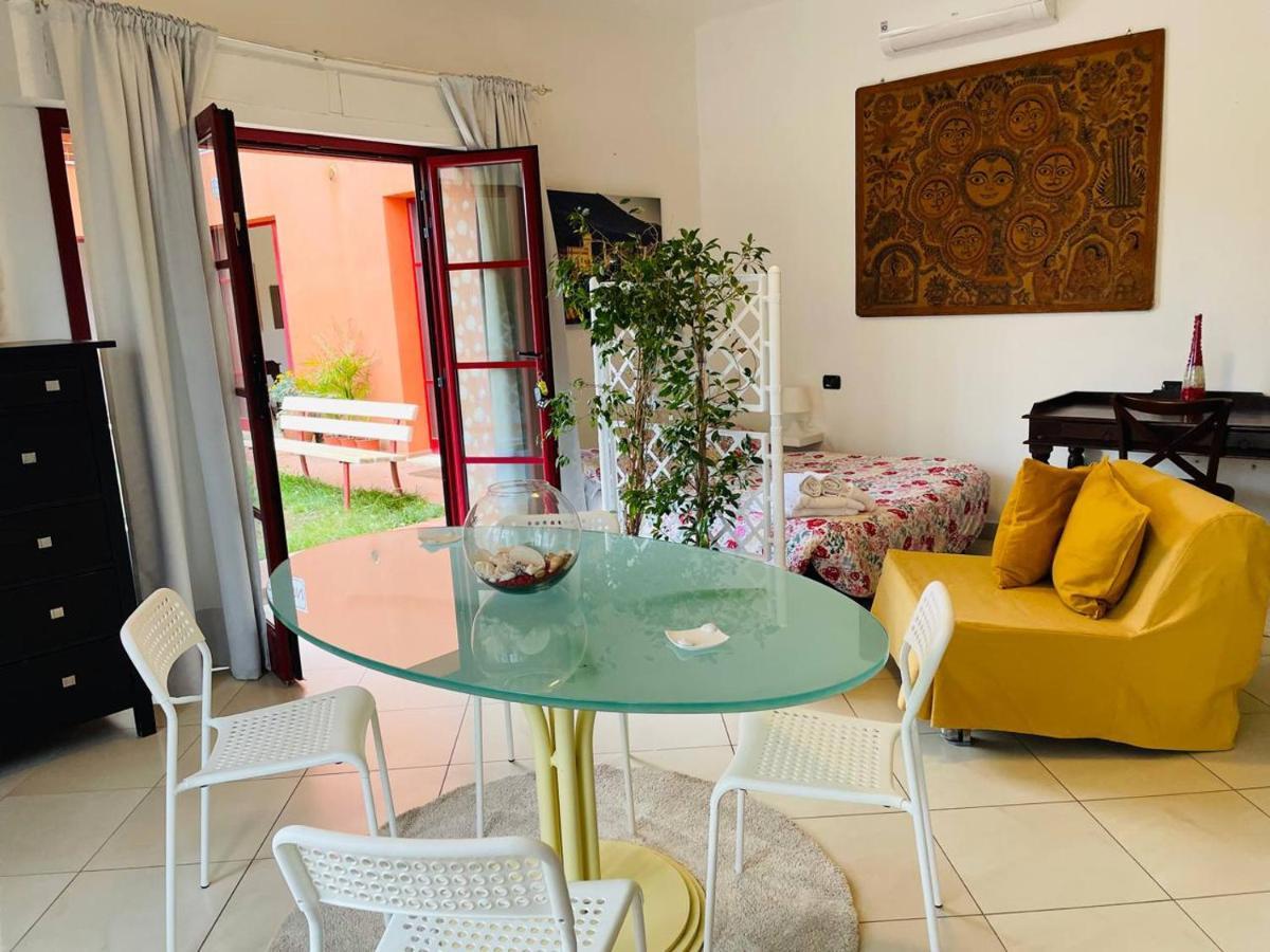 Regina Del Mare Holiday Apartments Tirrenia Eksteriør billede