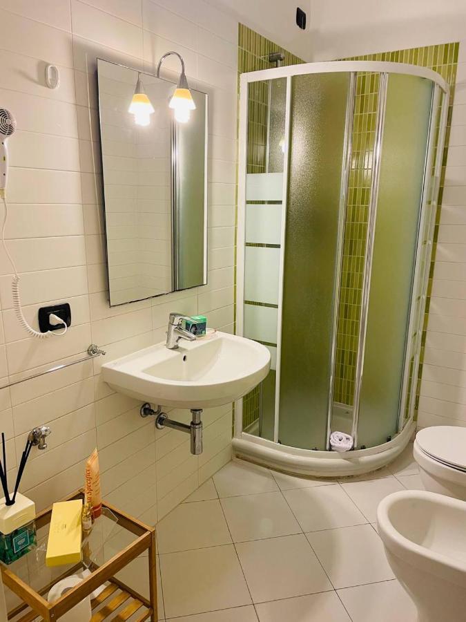 Regina Del Mare Holiday Apartments Tirrenia Eksteriør billede