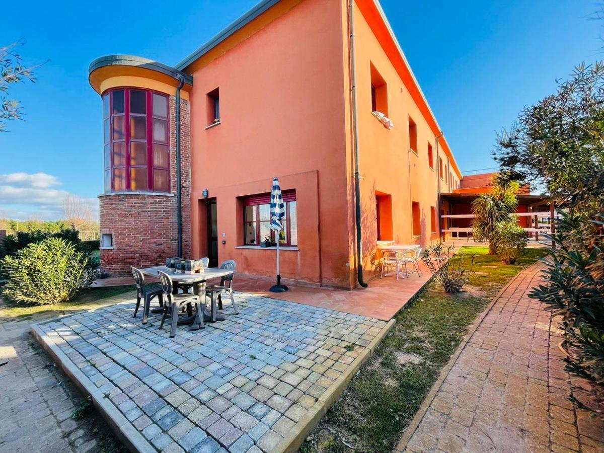Regina Del Mare Holiday Apartments Tirrenia Eksteriør billede