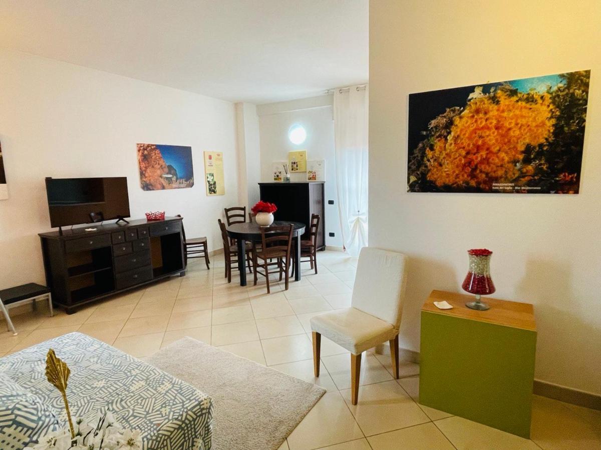 Regina Del Mare Holiday Apartments Tirrenia Eksteriør billede