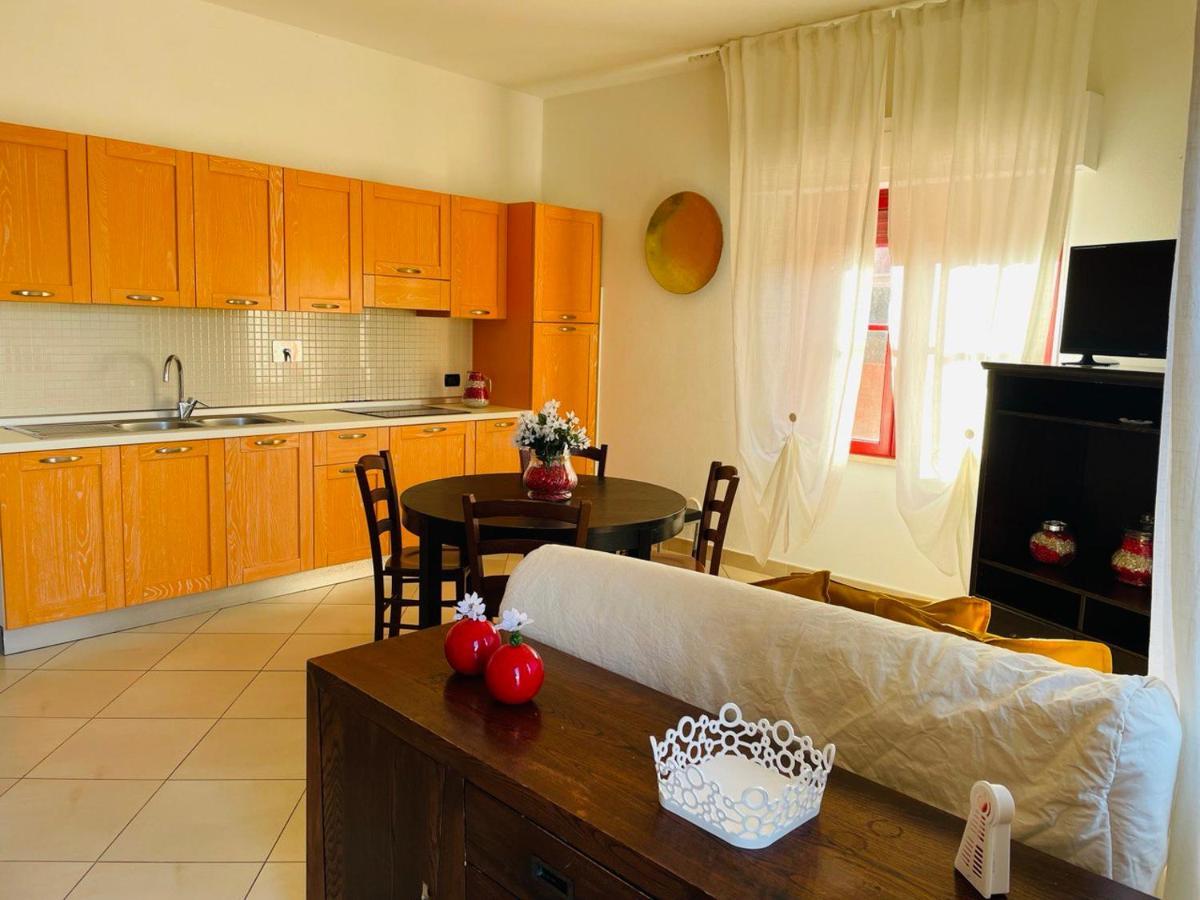 Regina Del Mare Holiday Apartments Tirrenia Eksteriør billede