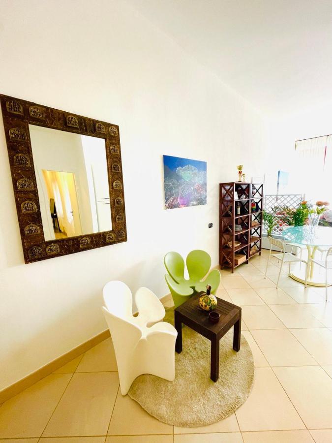 Regina Del Mare Holiday Apartments Tirrenia Eksteriør billede