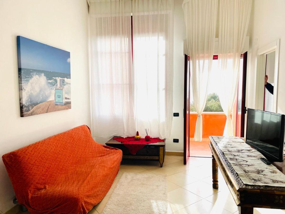 Regina Del Mare Holiday Apartments Tirrenia Eksteriør billede